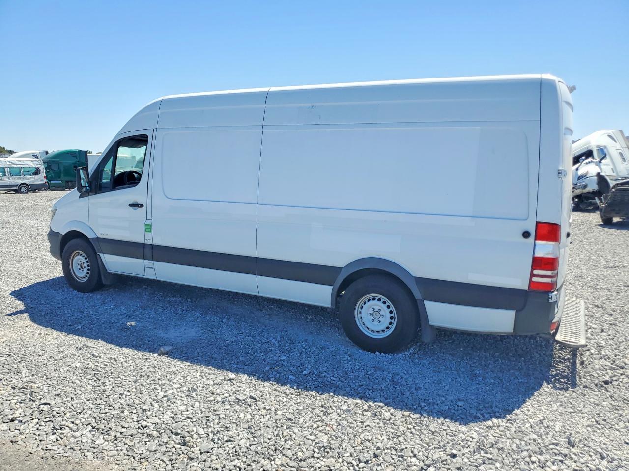 2015 Mercedes Benz Sprinter 2500 VIN WD3PE8DB3FP124347 COPART salvage auction — Side, NV - CERTIFICATE OF TITLE (P), sold $1,600 on 2026-07-01 (photo 2)