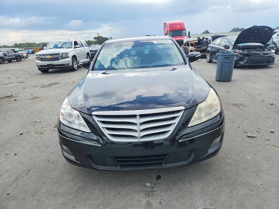 2011 Hyundai Genesis VIN KMHGC4DF2BU124385 COPART salvage auction — REAR END, Fl - Cert Of Title Slvg Rebuildable, sold $350 on 2026-07-06 (photo 5)