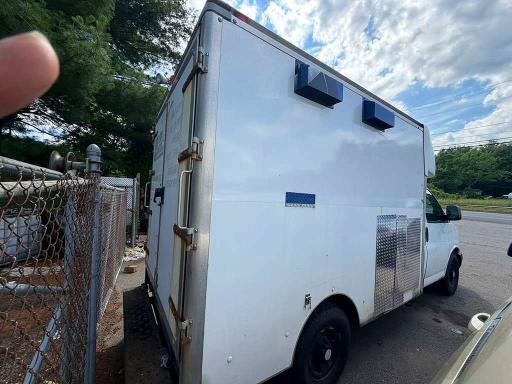 2014 Chevrolet Express VIN 1GB0G2BA1E1172167 COPART salvage auction — MINOR DENT/SCRATCHES, Fl - Certificate Of Title (P), sold $4,250 on 2026-07-09 (photo 3)