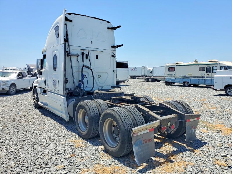 2018 Freightliner Cascadia 125 VIN 1FUJGLDR5JLJC9625 COPART salvage auction — SIDE, VA - DIS/DLR/EXP ONLY CLEAN TITLE, sold $5,400 on 2026-07-09 (photo 3)