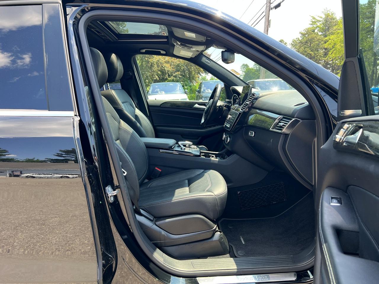 2019 Mercedes-Benz GLE-Class VIN 4JGDA5GB3KB215765 COPART salvage auction — Minor Dent/Scratches, CO - CERTIFICATE OF TITLE (P), sold $11,900 on 2026-07-01 (photo 5)