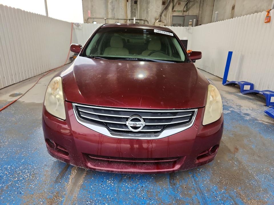2011 Nissan Altima VIN 1N4AL2AP7BC183200 COPART salvage auction — MINOR DENT/SCRATCHES, FL - CERTIFICATE OF TITLE, sold $350 on 2026-07-02 (photo 5)