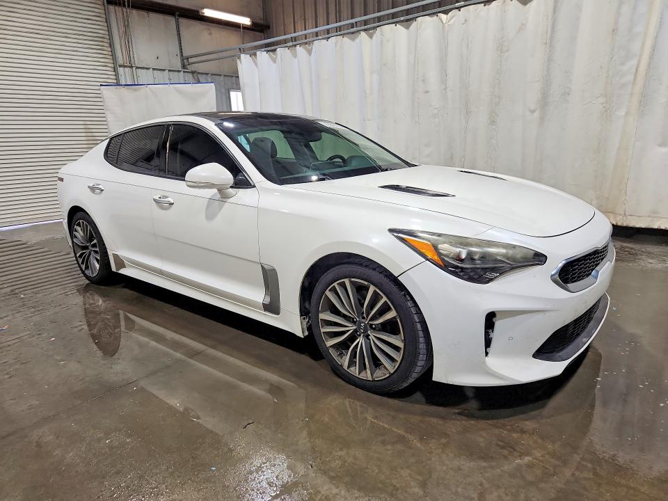 2018 Kia Stinger VIN KNAE25LA5J6011198 COPART salvage auction — NORMAL WEAR, MO - CERT OF TITLE-REPOSSESSED, sold $9,800 on 2026-08-04 (photo 4)