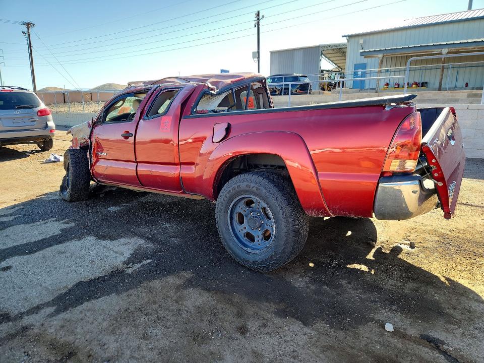 2006 Toyota Tacoma VIN 5TEUX42N36Z209111 COPART salvage auction — ROLLOVER, NM - NON-REPAIRABLE VEHICLE CERT, sold $425 on 2026-07-27 (photo 2)