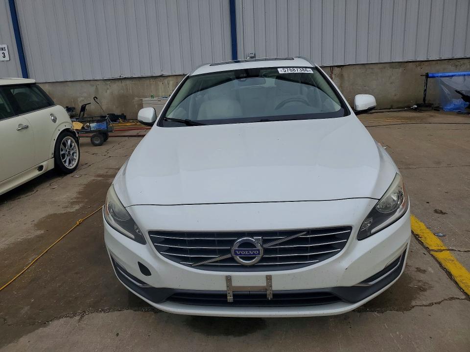2015 Volvo VIN YV126MEB3F1208122 COPART salvage auction — SIDE, Ky - Cert Of Title-Salvage, sold $225 on 2026-07-22 (photo 5)