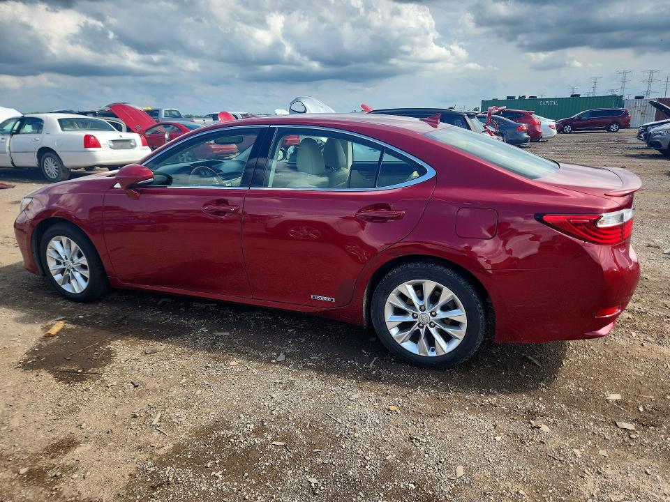 2013 Lexus VIN JTHBW1GG3D2007825 COPART salvage auction — FRONT END, Il - Salvage Certificate, sold $775 on 2026-07-21 (photo 2)