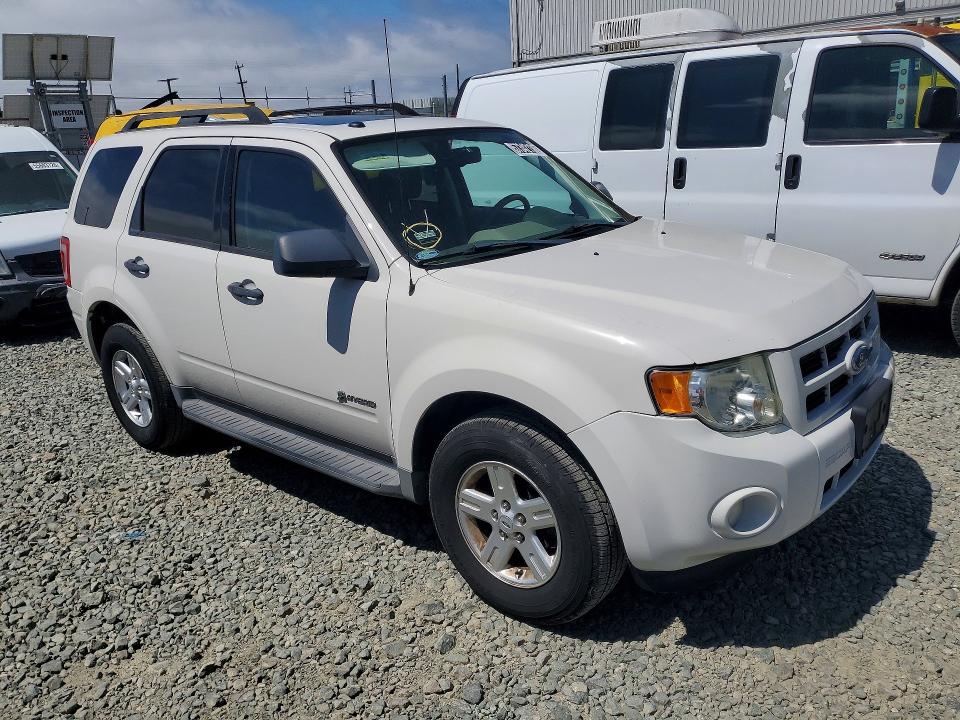 2009 Ford VIN 1FMCU493X9KC50557 COPART salvage auction — MINOR DENT/SCRATCHES, Ca - Dis/Dlr/Exp Only Clean Title, sold $2,600 on 2026-07-09 (photo 4)