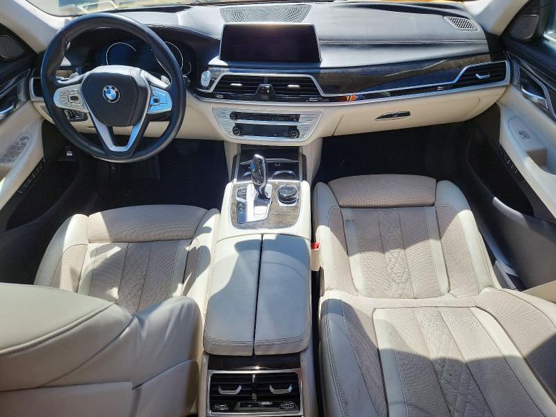 2016 BMW 7er VIN WBA7F2C53GG420172 COPART salvage auction — FRONT END, Ny - Certificate Of Title, sold $6,200 on 2026-08-08 (photo 8)