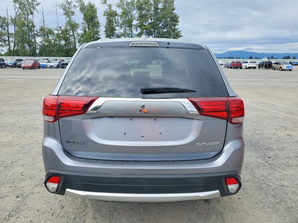 2017 Mitsubishi Outlander VIN JA4AZ2A31HZ027112 COPART salvage auction — MINOR DENT/SCRATCHES, Nv - Certificate Of Title, sold $3,500 on 2026-07-20 (photo 6)