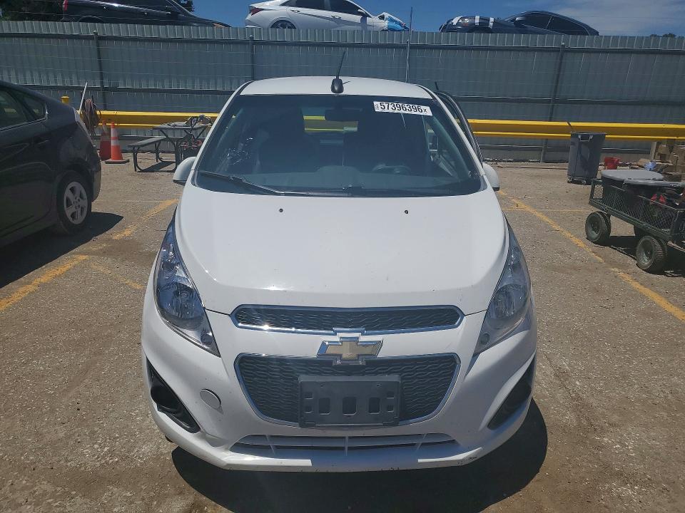 2015 Chevrolet Spark VIN KL8CB6S94FC810558 COPART salvage auction — SIDE, Id - Salvage Certificate Of Title, sold $425 on 2026-07-15 (photo 5)