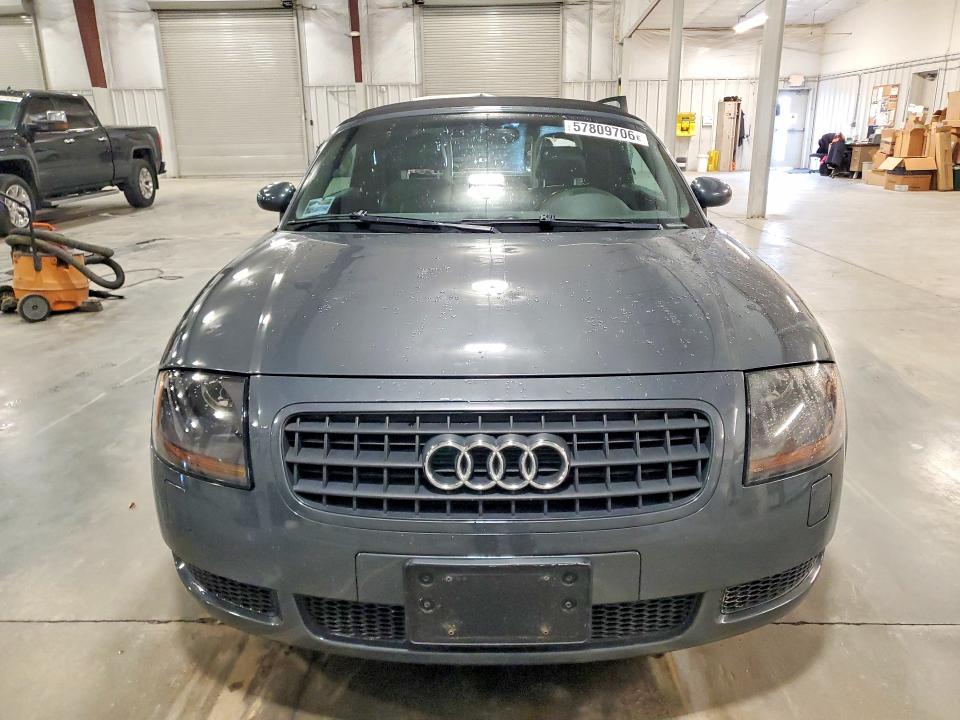2004 Audi Tt VIN TRUTC28N741005945 COPART salvage auction — HAIL, Mn - Cert Of Title-Prior Salvage, sold $800 on 2026-07-27 (photo 5)