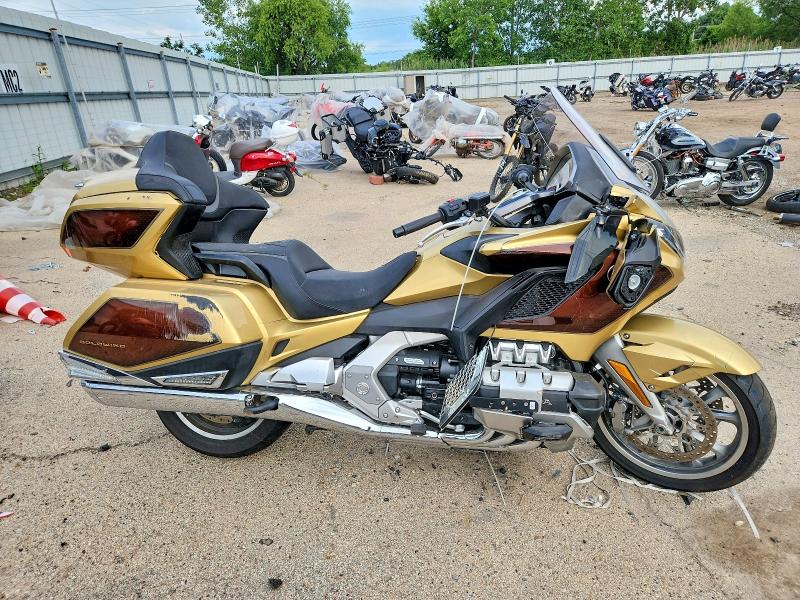 2025 Honda Gl1800c VIN JH2SC7951SK701104 COPART salvage auction — FRONT END, WI - CERT OF TITLE-CLAIM PAID, sold $2,750 on 2026-07-21 (photo 1)