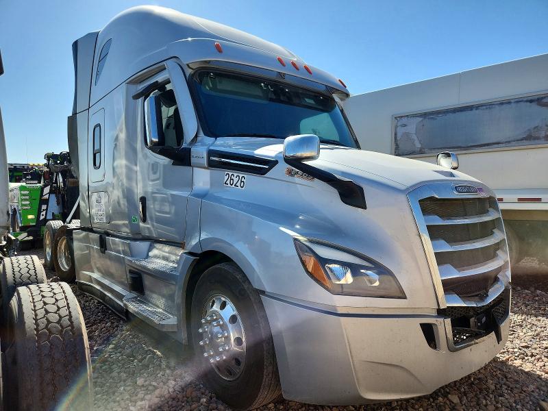 2022 Freightliner Cascadia 126 VIN 3AKJHHDRXNSNC5876 COPART salvage auction — SIDE, AZ - CERT OF TITLE - SALVAGE, sold $31,000 on 2026-07-16 (photo 1)