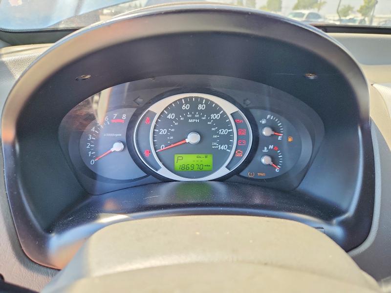 2006 Hyundai Tucson VIN KM8JN12DX6U282169 COPART salvage auction — NORMAL WEAR, Ca - Dis/Dlr/Exp Only Clean Title, sold $250 on 2026-07-28 (photo 9)