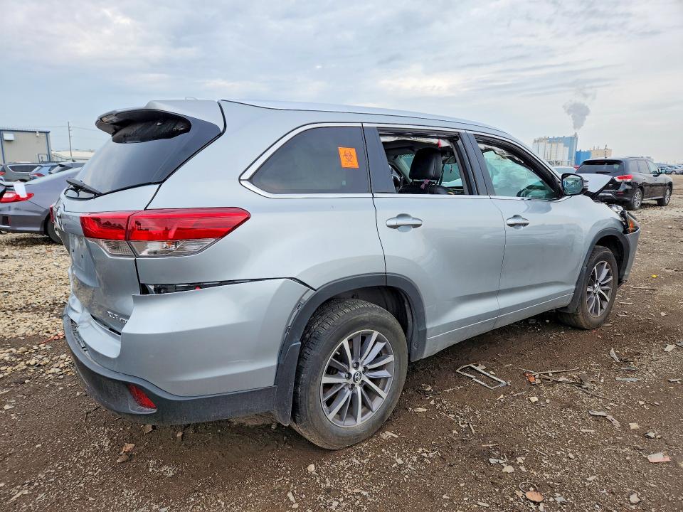 2018 Toyota Highlander VIN 5TDJZRFH5JS541300 COPART salvage auction — FRONT END, IL - SALVAGE CERTIFICATE, sold $4,850 on 2026-07-29 (photo 3)