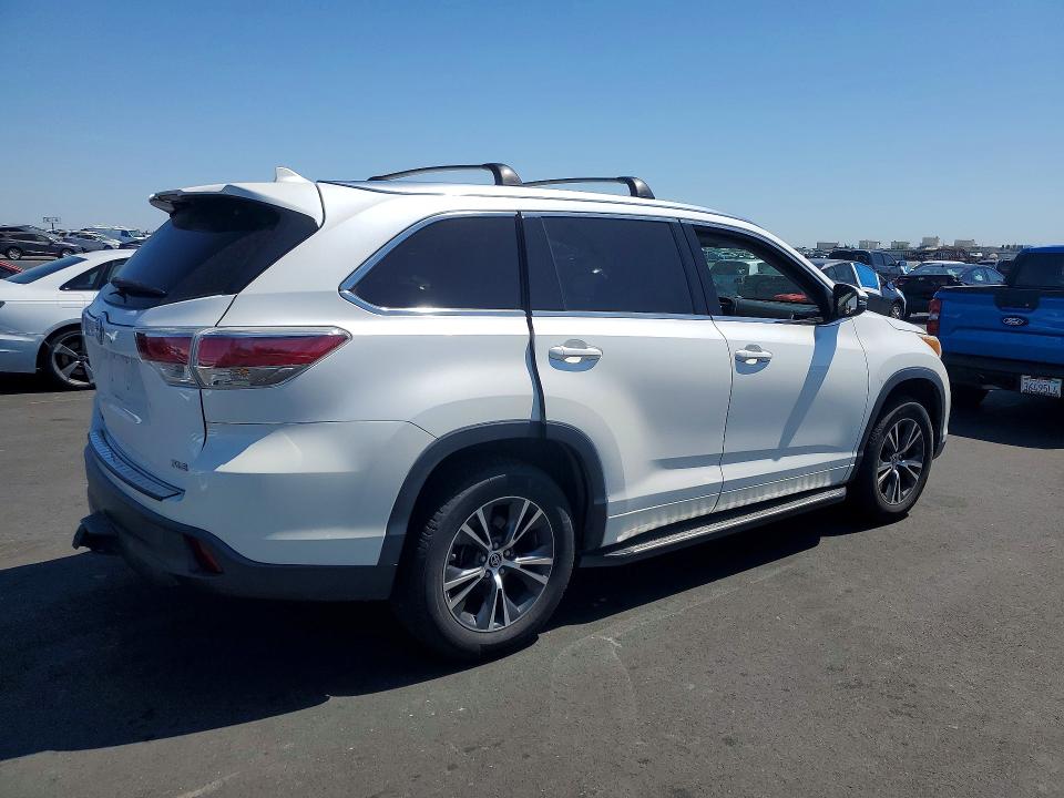 2016 Toyota Highlander VIN 5TDKKRFH8GS131060 COPART salvage auction — SIDE, Ca - Salvage Certificate, sold $9,200 on 2026-07-20 (photo 3)