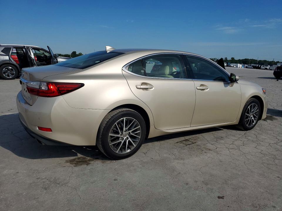 2017 Lexus ES VIN 58ABK1GG4HU057791 COPART salvage auction — MINOR DENT/SCRATCHES, TN - SALVAGE CERTIFICATE, sold $7,800 on 2026-07-29 (photo 3)