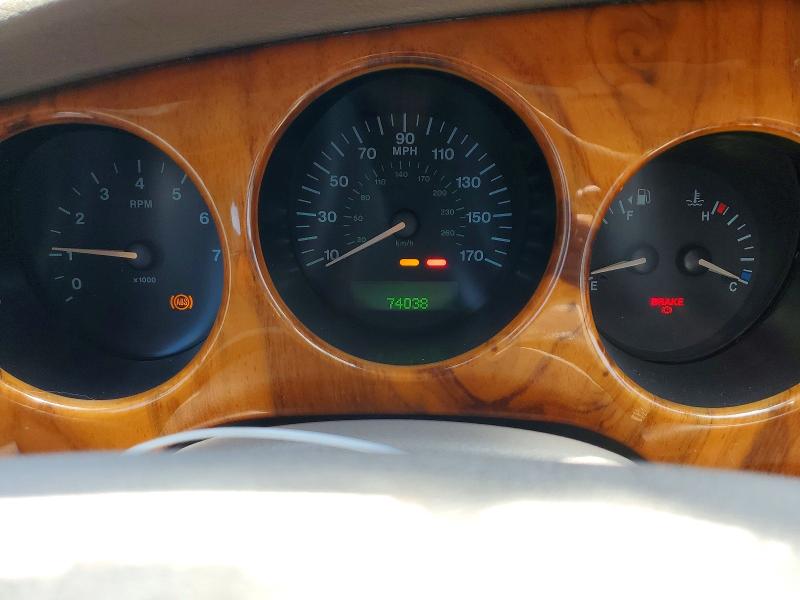 2000 Jaguar XK VIN SAJJA42C0YNA02298 COPART salvage auction — NORMAL WEAR, CA - DIS/DLR/EXP ONLY CLEAN TITLE, sold $3,450 on 2026-09-16 (photo 9)