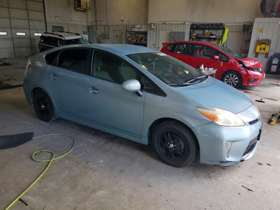 2015 Toyota Prius VIN JTDKN3DU2F1963123 COPART salvage auction — NORMAL WEAR, Mo - Certificate Of Title, sold $3,850 on 2026-07-09 (photo 4)