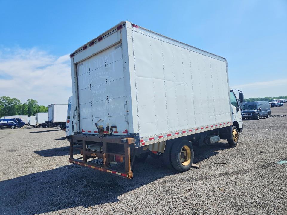 2018 Hino 195 VIN JHHRDM2H0JK005725 COPART salvage auction — SIDE, FL - CERTIFICATE OF TITLE, sold $7,000 on 2026-07-06 (photo 3)