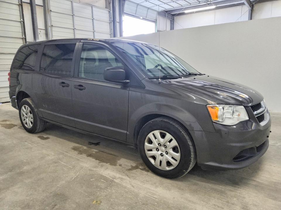 2020 Dodge Caravan VIN 2C4RDGBG5LR198034 COPART salvage auction — SIDE, Tx - Salvage Vehicle Title, sold $8,200 on 2026-08-18 (photo 4)
