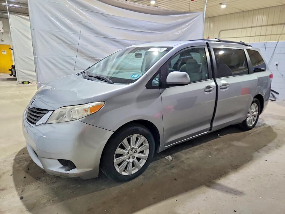2011 Toyota Sienna VIN 5TDJK3DC4BS025326 COPART salvage auction — REAR END, Nh - Certificate Of Title, sold $4,650 on 2026-07-02 (photo 1)