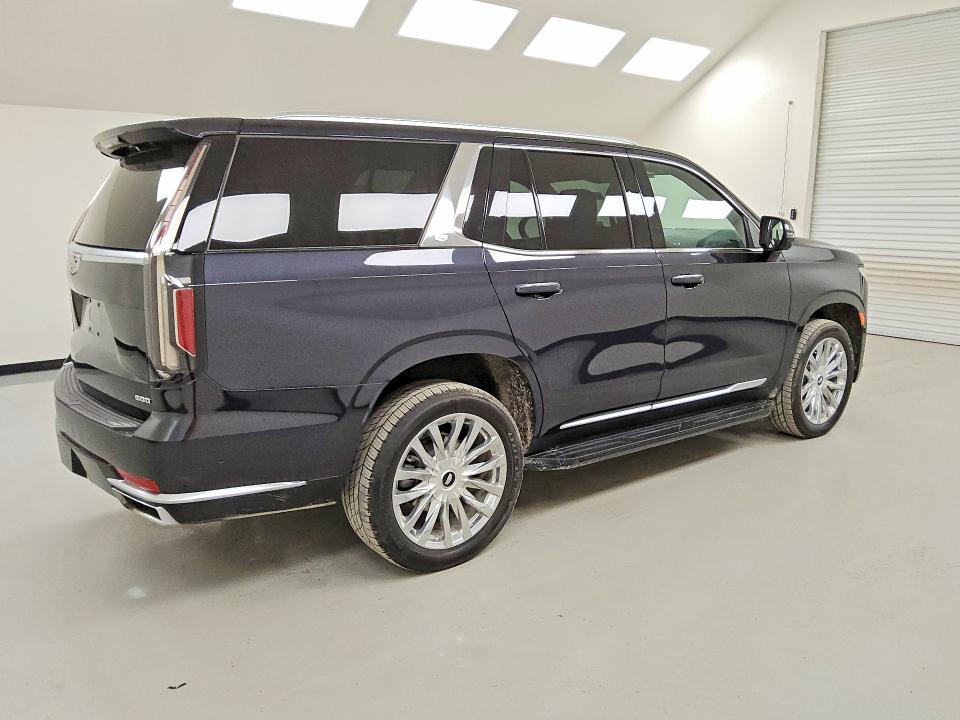 2023 Cadillac Escalade VIN 1GYS4BKL0PR317986 COPART salvage auction — MINOR DENT/SCRATCHES, Tx - Certificate Of Title, sold $55,500 on 2026-07-28 (photo 3)