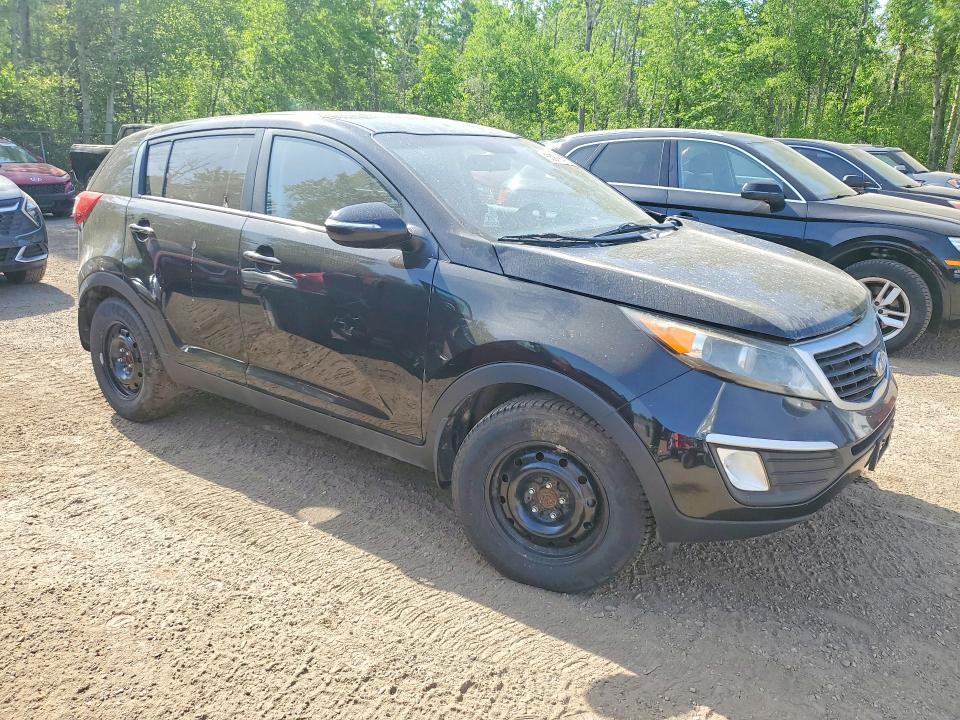 2011 Kia Sportage VIN KNDPB3A20B7129537 COPART salvage auction — MINOR DENT/SCRATCHES, On - Permit No Brand - Unfit, sold $200 on 2026-07-03 (photo 4)