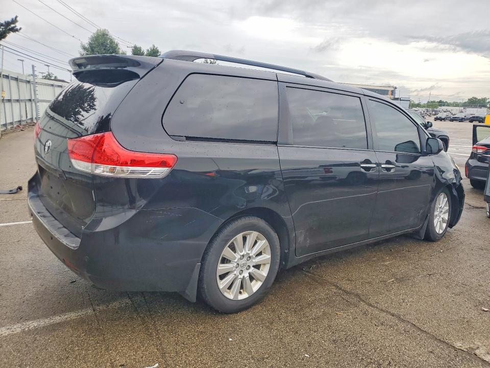 2014 Toyota VIN 5TDDK3DC3ES089407 COPART salvage auction — FRONT END, Salvage Title, sold $2,450 on 2026-07-10 (photo 3)