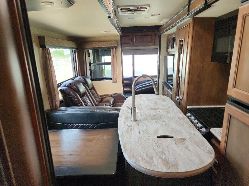 2018 Grand design Reflection VIN 573TR3823J3316592 COPART salvage auction — MINOR DENT/SCRATCHES, MI - CERTIFICATE OF TITLE, sold $8,200 on 2026-07-21 (photo 6)