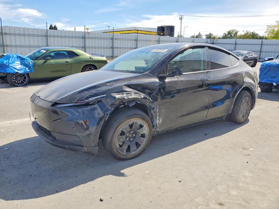 2026 Tesla Model y VIN 7SAYGDEEXTA639387 — COPART salvage auction photo