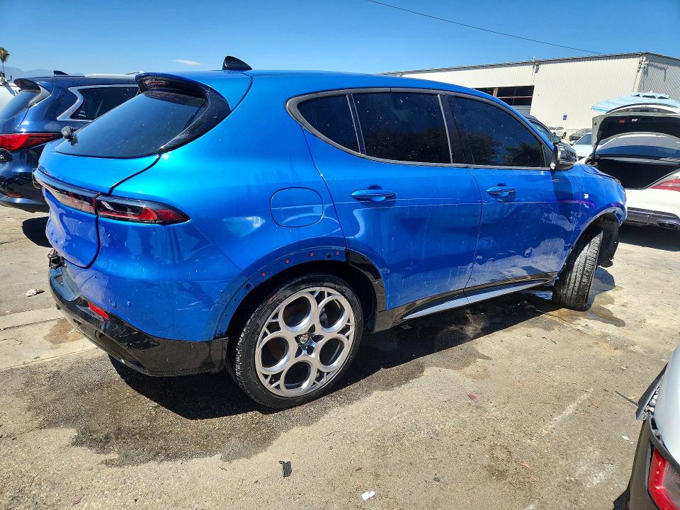 2024 Alfa romeo Tonale VIN ZASPATCW9R3044897 COPART salvage auction — UNDERCARRIAGE, CA - CERTIFICATE OF TITLE, sold $4,750 on 2026-07-28 (photo 3)