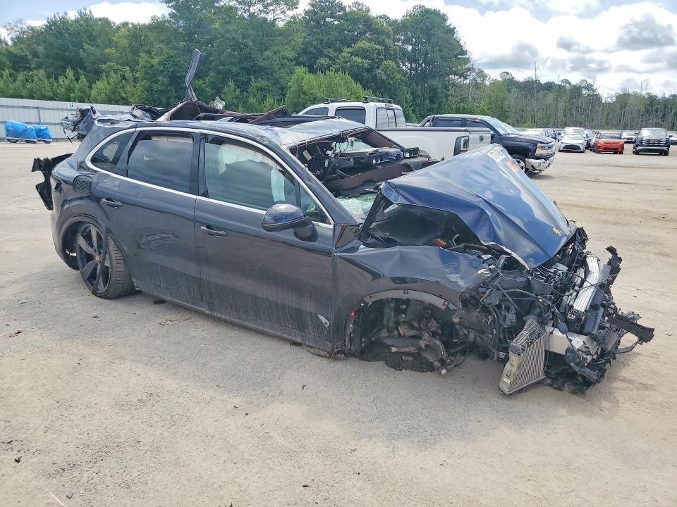 2019 Porsche Cayenne VIN WP1AB2AY2KDA62752 COPART salvage auction — ALL OVER, SC - CERT OF TITLE-SALVAGE, sold $425 on 2026-07-27 (photo 4)