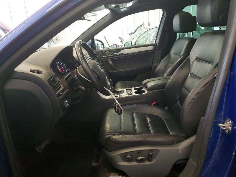 2017 Volkswagen Touareg VIN WVGRF7BP9HD004105 COPART salvage auction — MECHANICAL, Wv - Certificate Of Title, sold $1,400 on 2026-07-11 (photo 7)