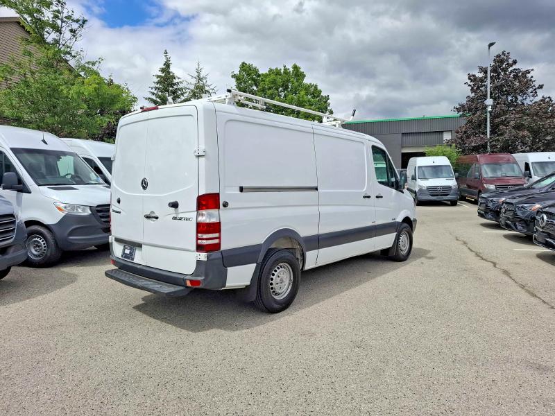 2012 Mercedes-benz VIN WD3BE7CC6C5703967 COPART salvage auction — NORMAL WEAR, On - Permit No Brand - Unfit (P), sold $7,400 on 2026-07-03 (photo 4)