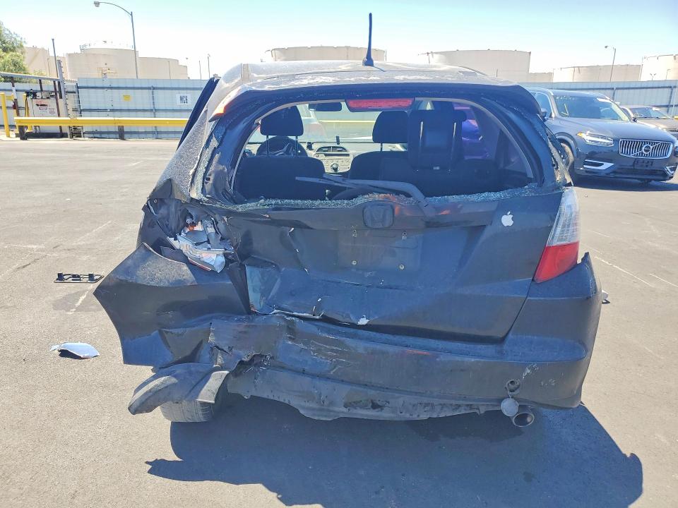 2011 Honda Fit VIN JHMGE8H52BC006266 COPART salvage auction — FRONT END, CA - SALVAGE CERTIFICATE, sold $175 on 2026-07-15 (photo 6)
