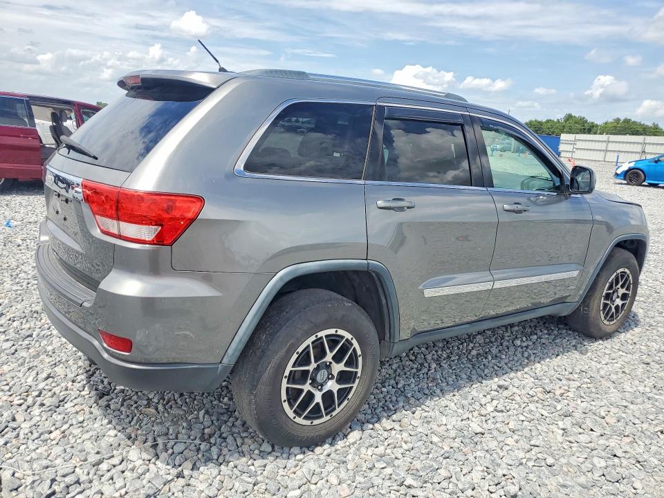 2013 Jeep Cherokee VIN 1C4RJFAT4DC594063 COPART salvage auction — MINOR DENT/SCRATCHES, Fl - Certificate Of Title (P), sold $1,950 on 2026-07-02 (photo 3)