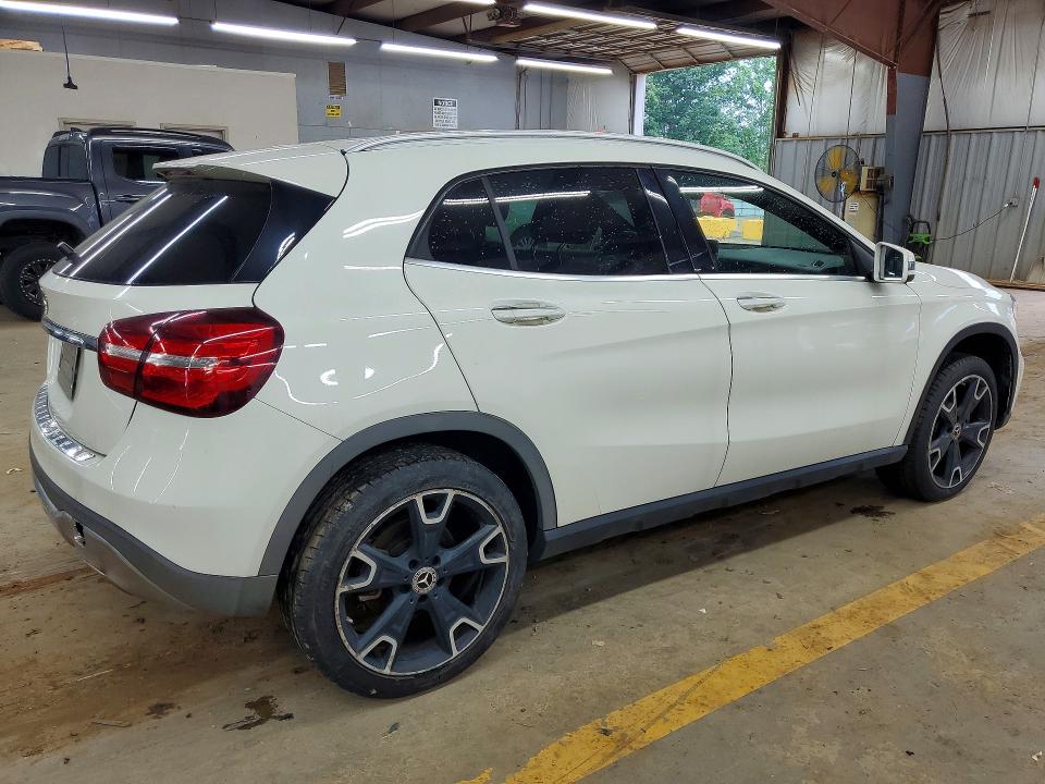 2018 Mercedes-benz VIN WDCTG4EB2JJ445033 COPART salvage auction — MECHANICAL, Ga - Dealer Only Clean Title, sold $3,850 on 2026-07-11 (photo 3)