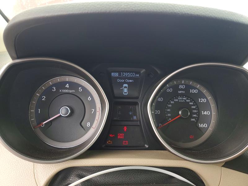 2013 Hyundai Elantra VIN KMHD35LE0DU111476 COPART salvage auction — WATER/FLOOD, TX - SALVAGE TITLE-FLOOD DAMAGE, sold $350 on 2026-07-02 (photo 9)