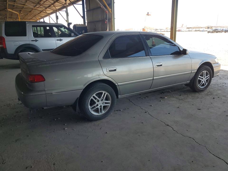 2001 Toyota Camry VIN JT2BG28K510602392 COPART salvage auction — MINOR DENT/SCRATCHES, Az - Certificate Of Title, sold $600 on 2026-07-06 (photo 3)
