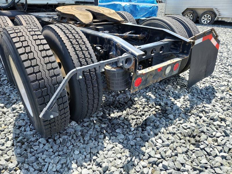 2019 International VIN 3HSDZTZR2KN649519 COPART salvage auction — NORMAL WEAR, Mi - Certificate Of Title, sold $13,900 on 2026-07-28 (photo 9)
