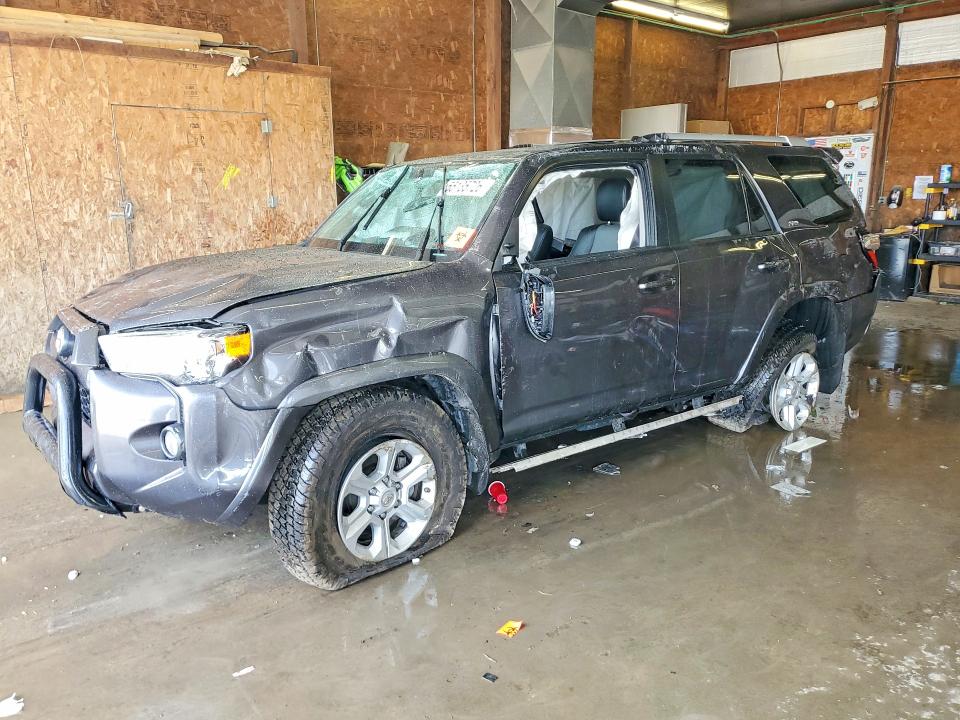 2018 Toyota 4runner VIN JTEBU5JR9J5579206 COPART salvage auction — ROLLOVER, PA - CERTIFICATE OF SALVAGE, sold $4,550 on 2026-07-02 (photo 1)