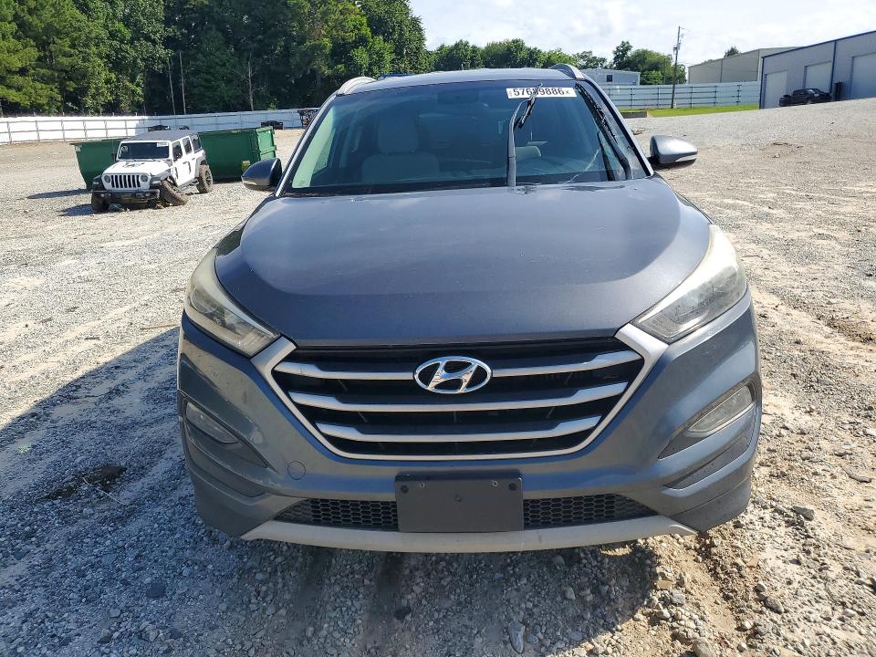 2017 Hyundai Tucson VIN KM8J3CA25HU335980 COPART salvage auction — MECHANICAL, MT - CERTIFICATE OF TITLE, sold $1,900 on 2026-07-22 (photo 5)