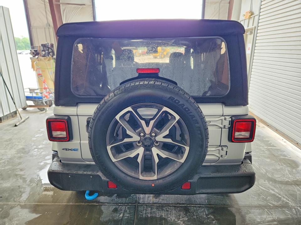 2024 Jeep Wrangler / VIN 1C4RJXN62RW186760 COPART salvage auction — MINOR DENT/SCRATCHES, Il - Certificate Of Title, sold $20,250 on 2026-07-02 (photo 6)