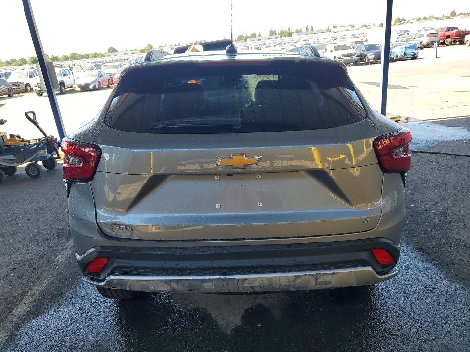 2026 Chevrolet Trax VIN KL77LHEP5TC189500 COPART salvage auction — FRONT END, CA - NON-REPAIRABLE VEHICLE CERT, sold $3,500 on 2026-07-20 (photo 6)