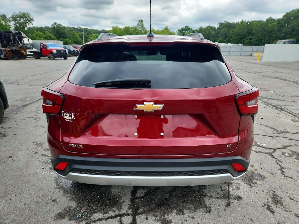 2025 Chevrolet Trax VIN KL77LHEP5SC262394 COPART salvage auction — HAIL, MO - SALVAGE CERTIFICATE OF TITLE, sold $8,900 on 2026-07-29 (photo 6)