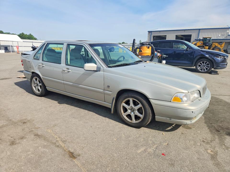 2000 Volvo S70 VIN YV1LS61JXY2631253 COPART salvage auction — REAR END, ME - CERTIFICATE OF TITLE, sold $300 on 2026-07-08 (photo 4)
