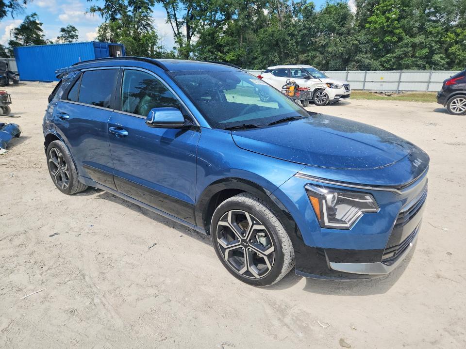 2025 Kia Niro VIN KNDCR3LE3S5253105 COPART salvage auction — REAR END, Fl - Cert Of Title Slvg Rebuildable, sold $11,200 on 2026-08-18 (photo 4)