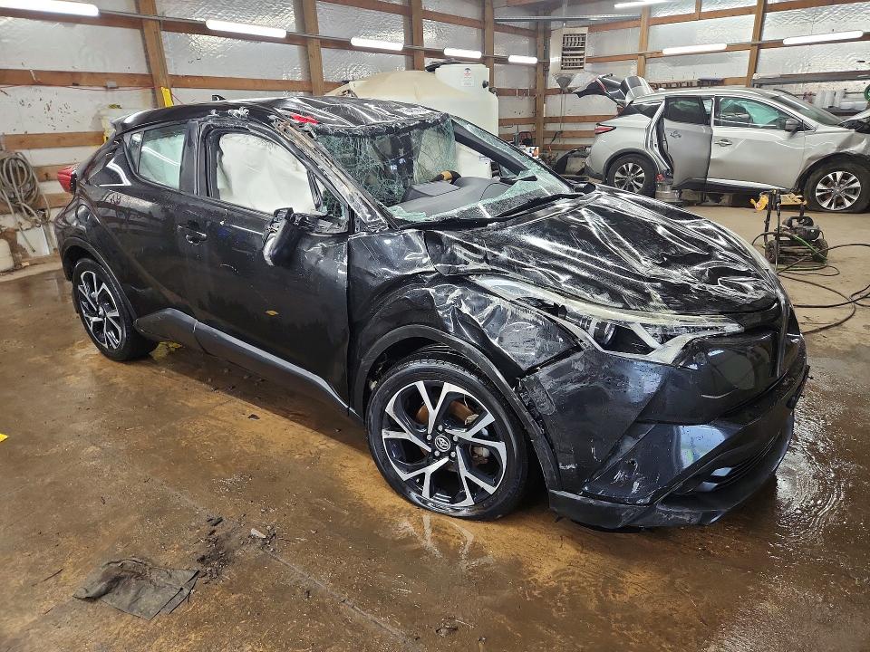 2018 Toyota C-hr VIN NMTKHMBX5JR018137 COPART salvage auction — ROLLOVER, Il - Salvage Certificate, sold $3,200 on 2026-07-20 (photo 4)