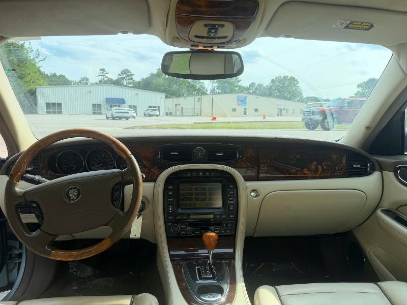 2005 Jaguar Vandenplas VIN SAJWA82C55SG45255 COPART salvage auction — MINOR DENT/SCRATCHES, Nc - Dealer Only Clean Title (P), sold $575 on 2026-07-02 (photo 9)